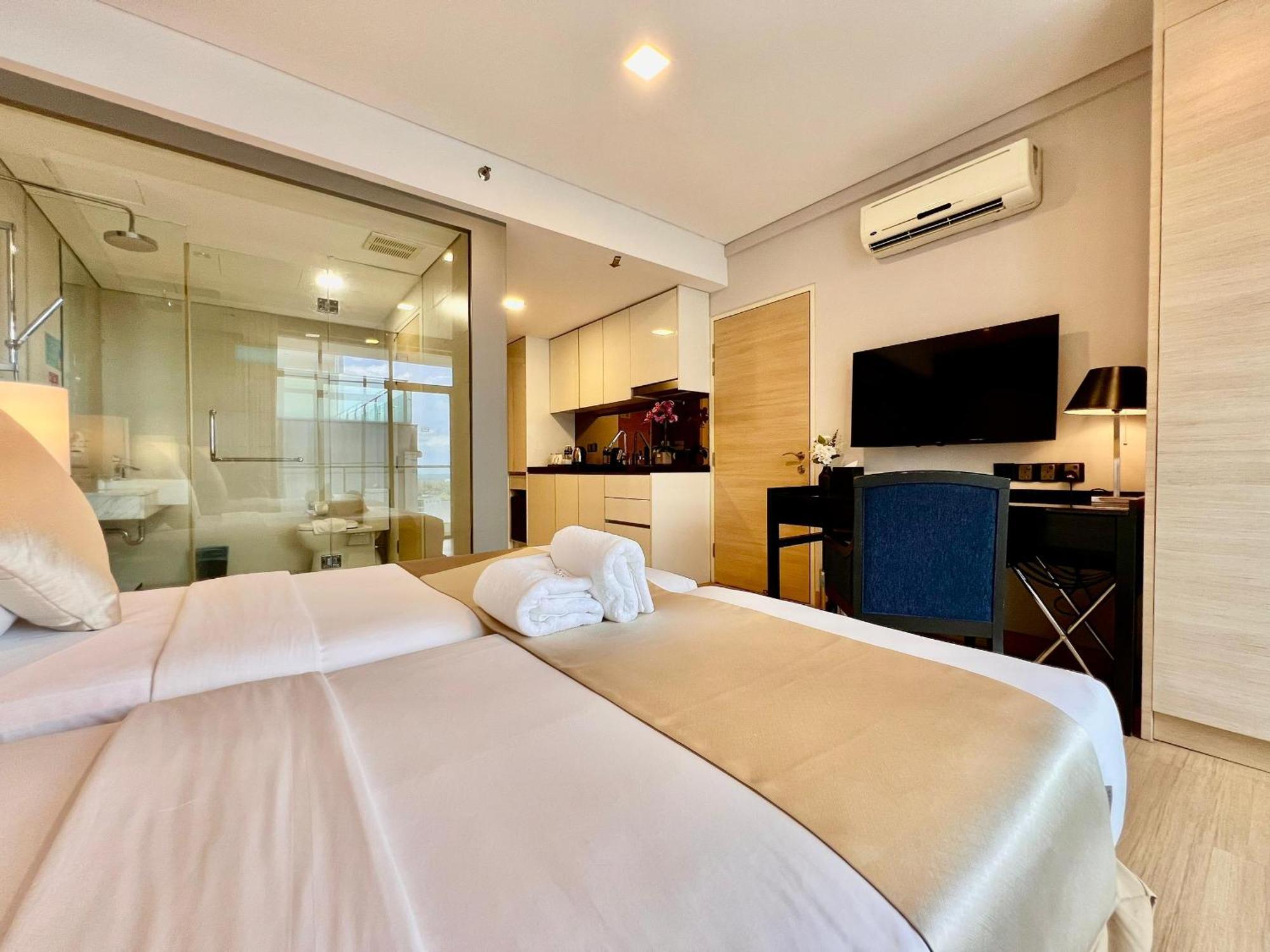 Asia Melaka Hotel Managed By The Straits Hotel & Suites Exterior photo