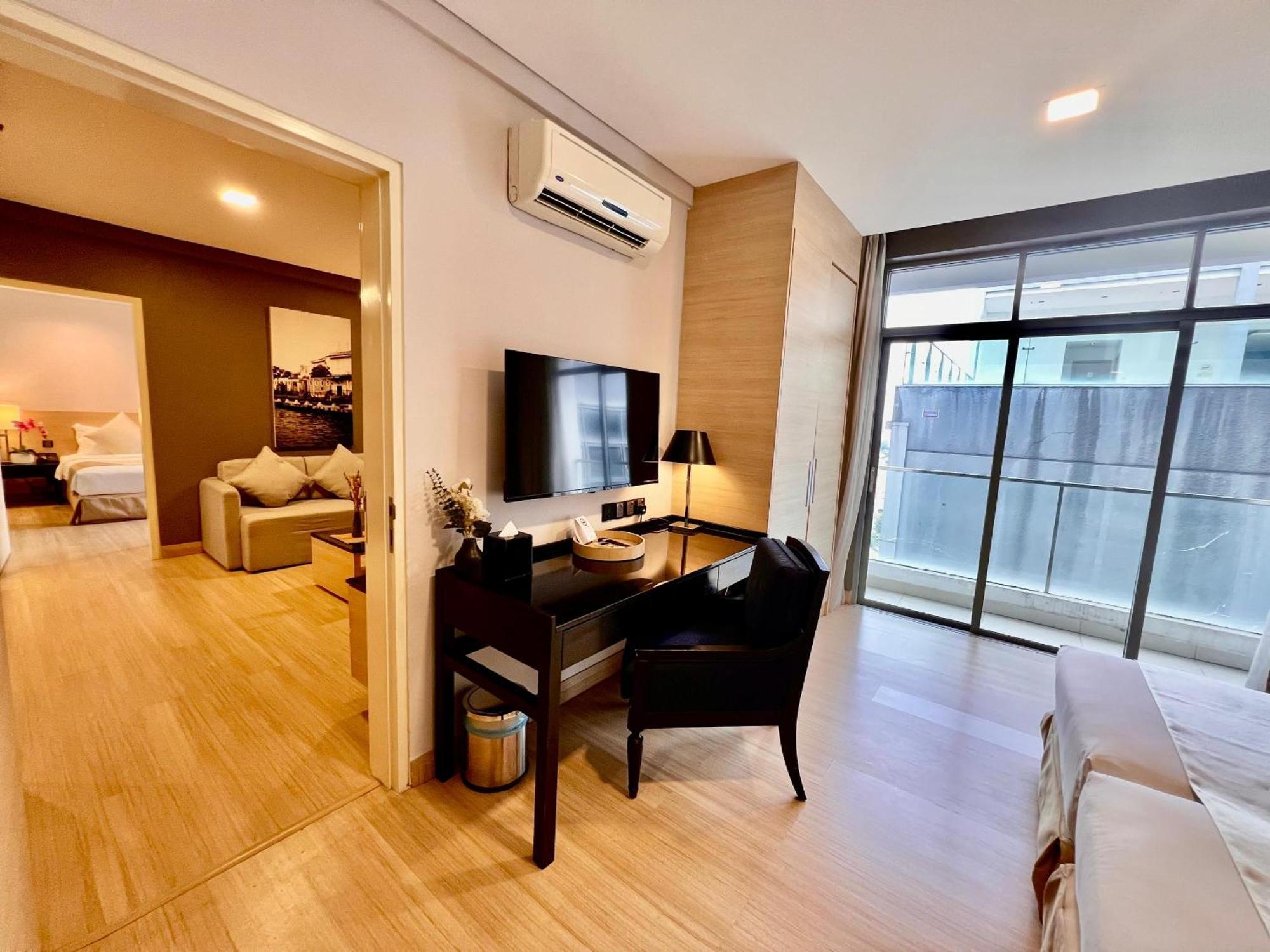 Asia Melaka Hotel Managed By The Straits Hotel & Suites Exterior photo