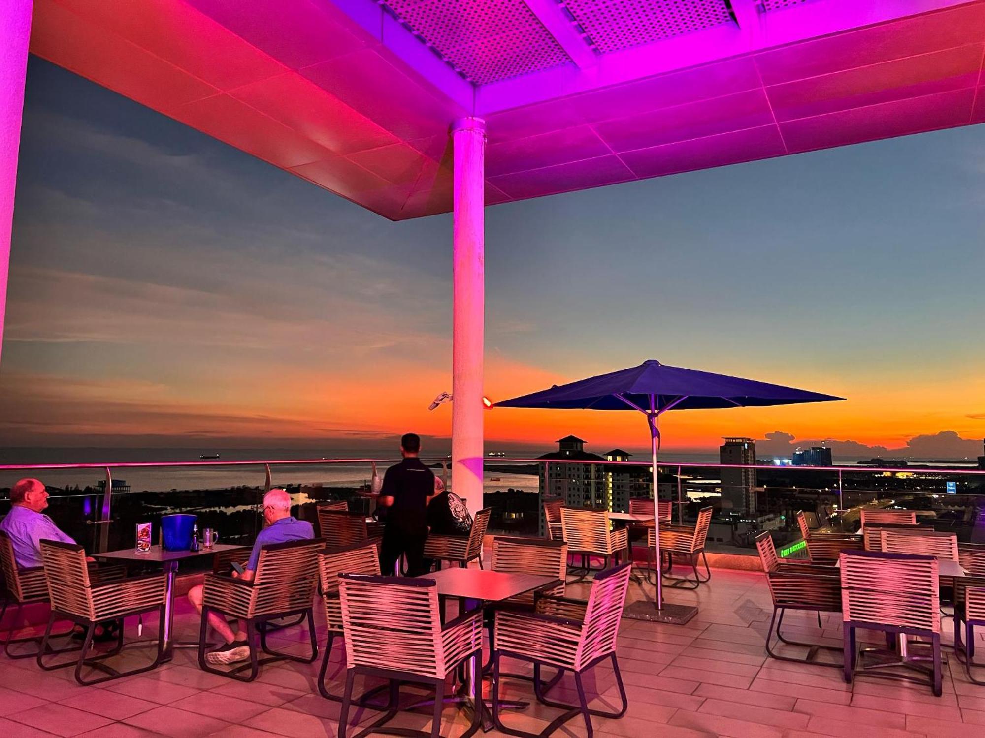 Asia Melaka Hotel Managed By The Straits Hotel & Suites Exterior photo